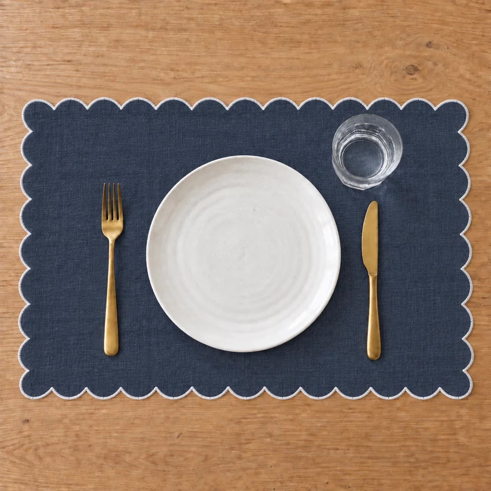 Navy placemat, scalloped edge
