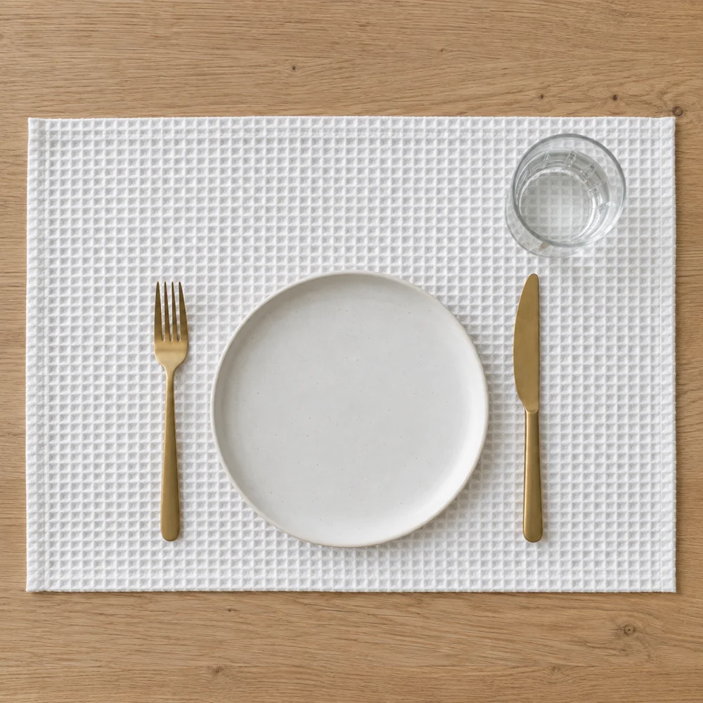 White placemat, waffle weave